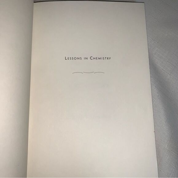 Lessons in Chemistry Book Bonnie Garmus Novel Best Seller Apple TV Show Reading - Picture 13 of 13